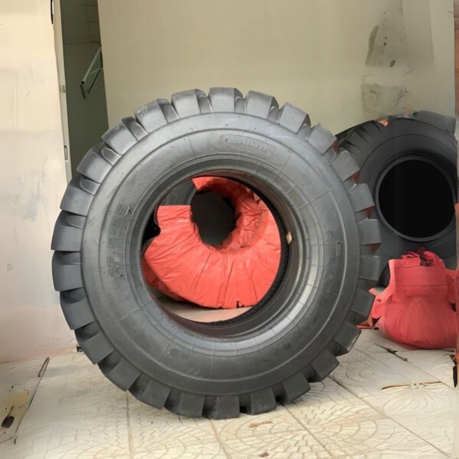 Mẫu Lốp Xe Xúc Lật 17.5-25/16 tại Siêu Thị Xe Xúc Lật